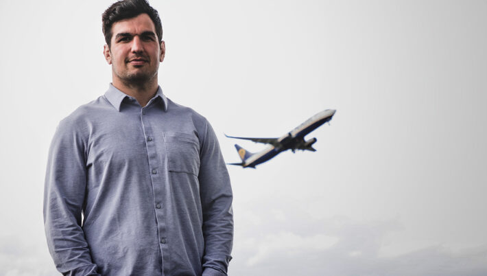 Club legend McInally to retire and pursue pilot career