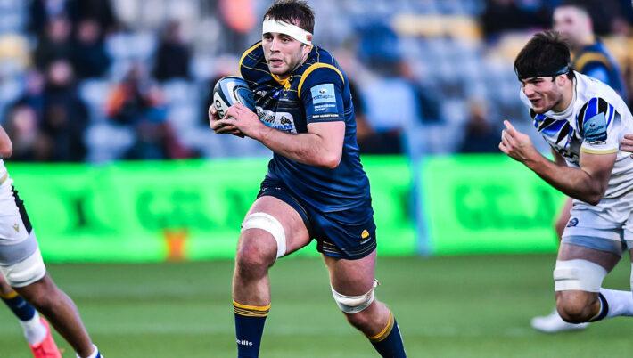Former Scotland U20 flanker Dodd signs