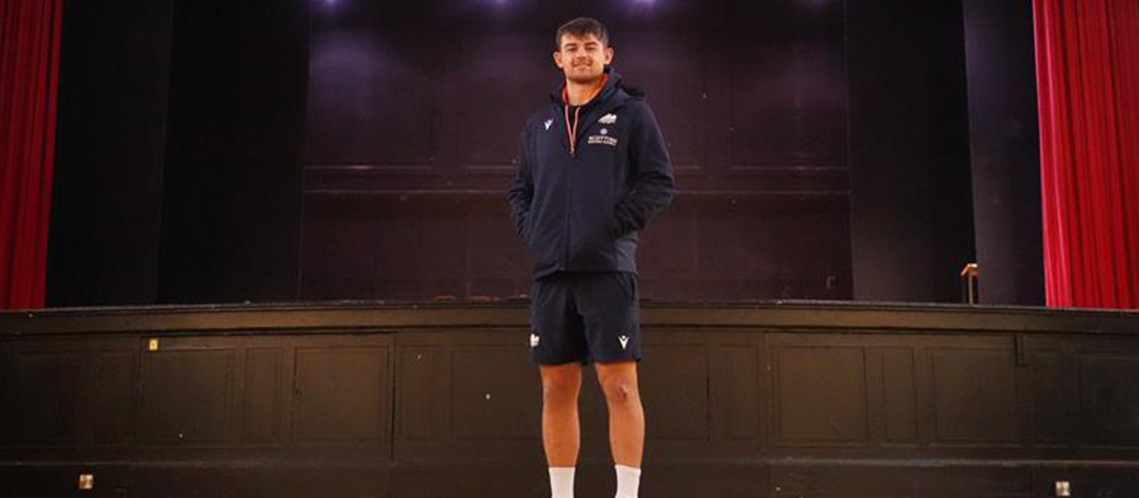 Ross Thompson Rugby Ross Thompson visits Portobello Town Hall - Edinburgh Rugby